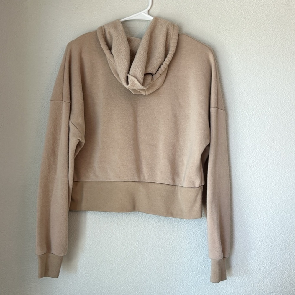 Justify Tan Graphic Cropped Hoodie Kids Size Small - Picture 10 of 10